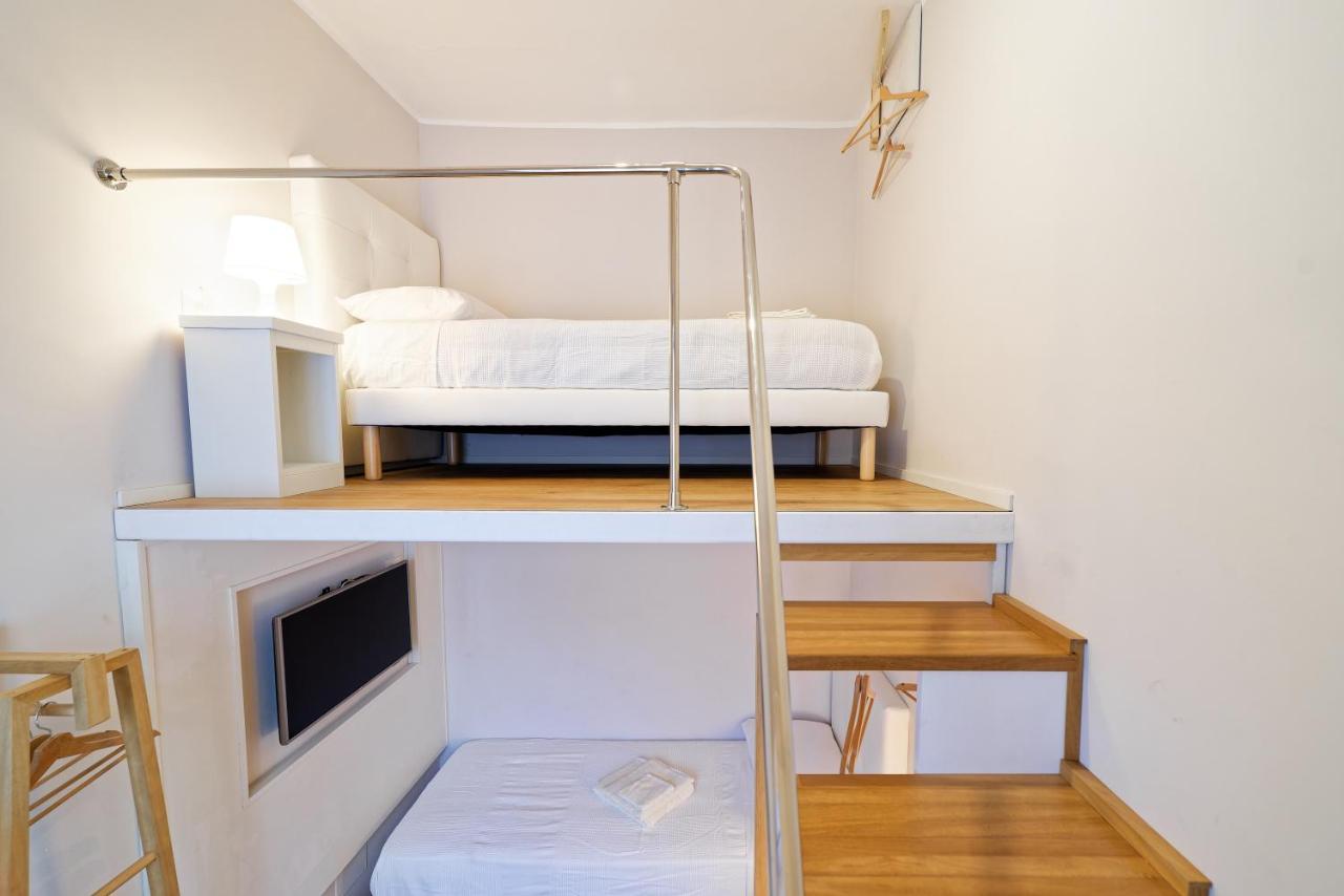 La Porta Di Mezzo Apartment Catania Bagian luar foto